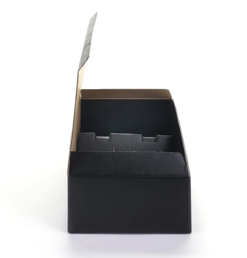 Coffret noir 18x9.5x34cm